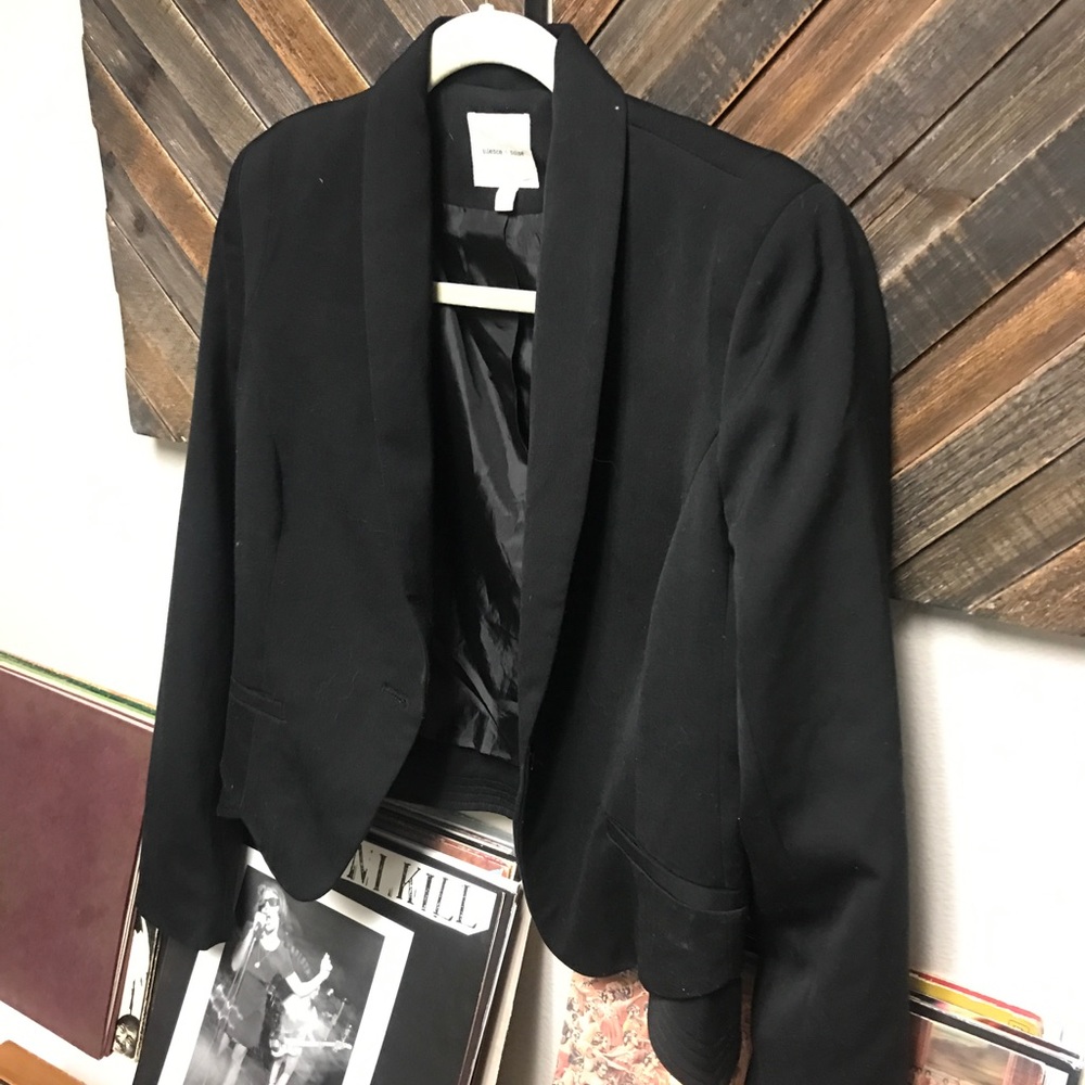 Silence and noise UO blazer
